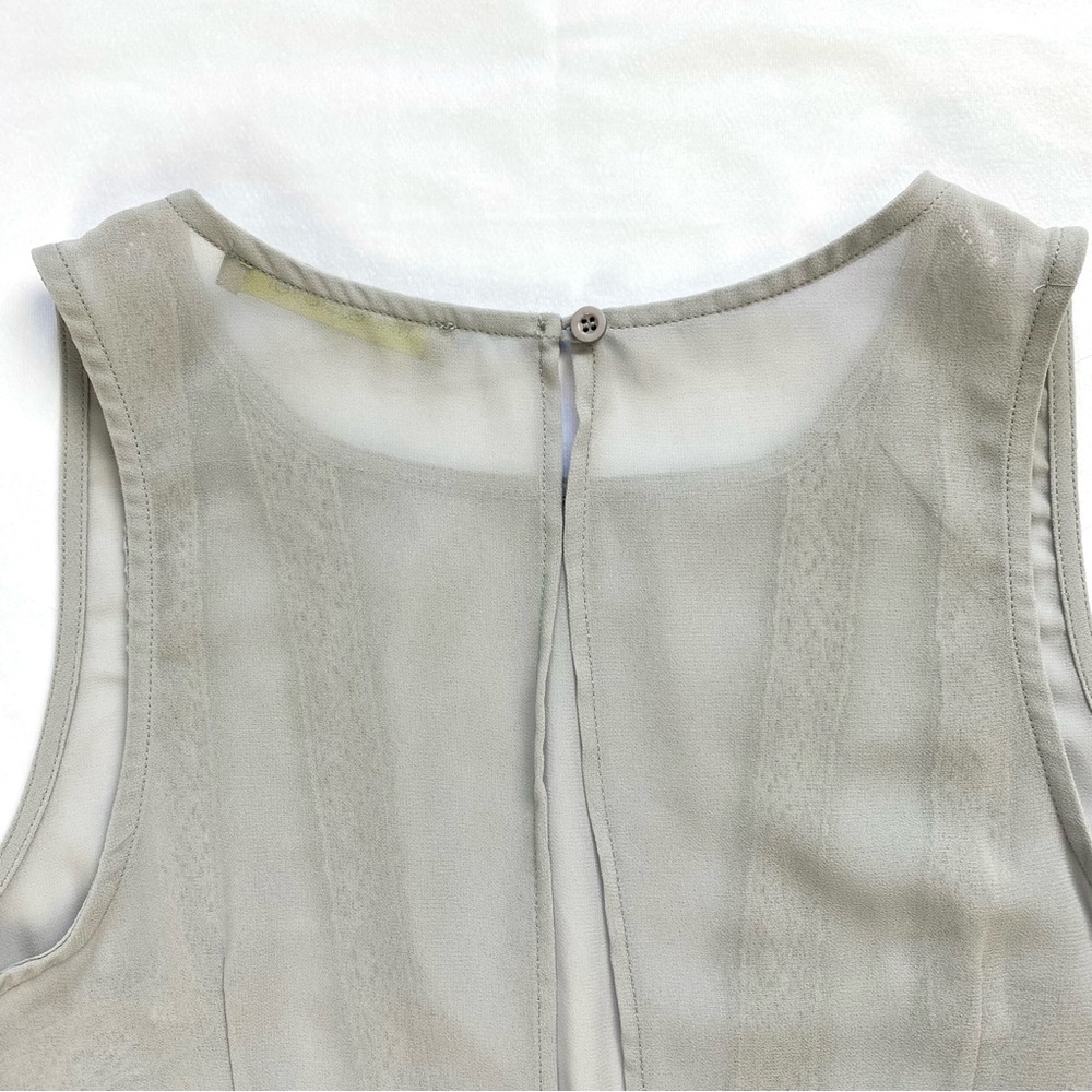 Athro FINN & CLOVER Sheer Gray Lace Trim Peplum Blouse Size M-Juniors (EUC) - Picture 7 of 14